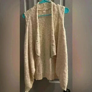 Xhilaration sleeveless open front waterfall cardigan in off white size s/m p/m